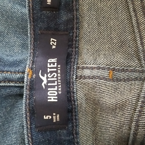 HOLLISTER High Rise Short Short Line Raw Folded Hemline size 5 - Picture 7 of 8